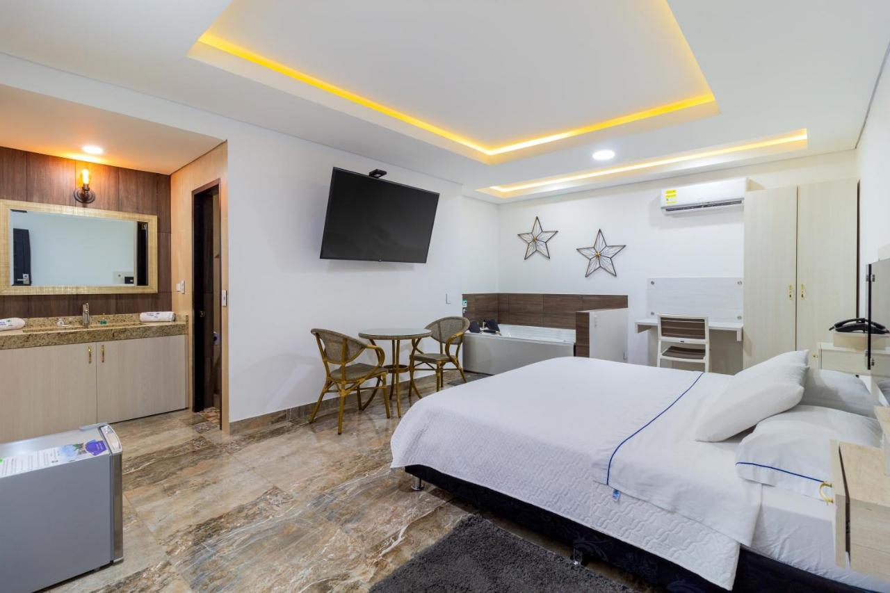 Hotel 0Asis De La Colina Boutique Girardot Kültér fotó