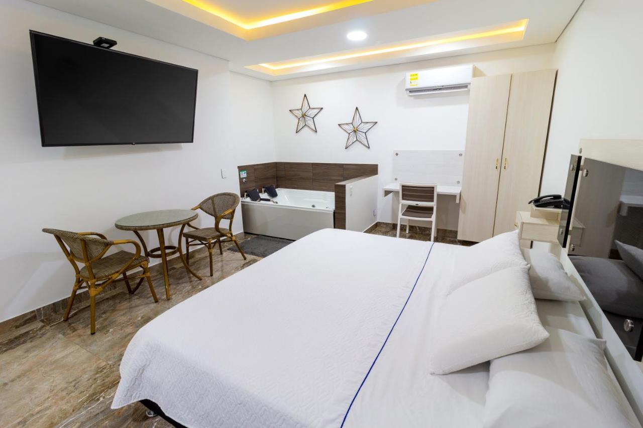 Hotel 0Asis De La Colina Boutique Girardot Kültér fotó