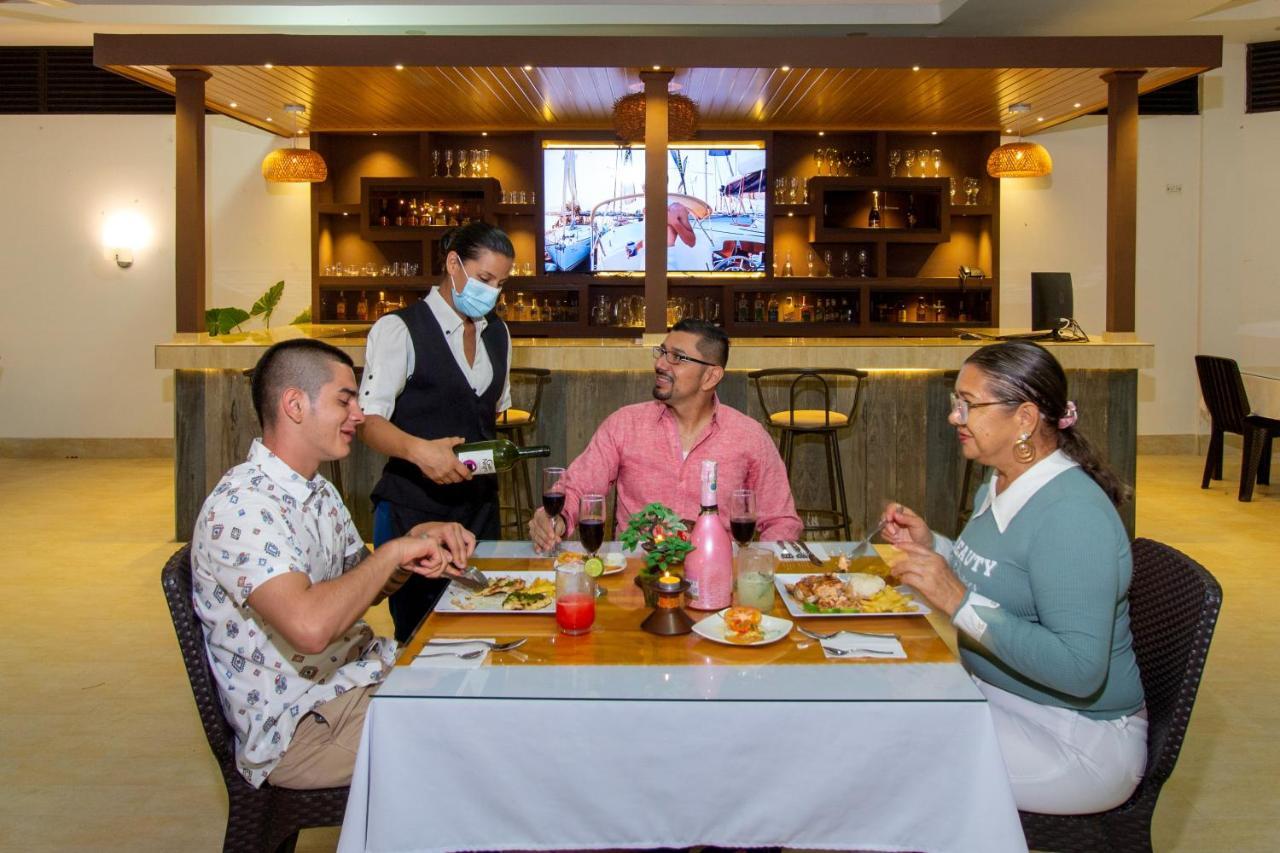 Hotel 0Asis De La Colina Boutique Girardot Kültér fotó